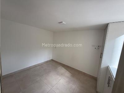 Apartamento de 3 alcobas en venta en El Trapiche, Bello, 54 m² · foto 3 de 11