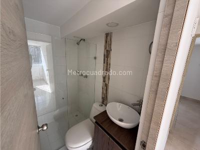 Apartamento de 3 alcobas en venta en El Trapiche, Bello, 54 m² · foto 6 de 11
