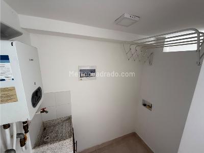 Apartamento de 3 alcobas en venta en El Trapiche, Bello, 54 m² · foto 7 de 11