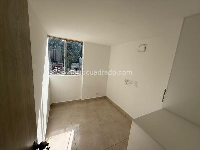 Apartamento de 3 alcobas en venta en El Trapiche, Bello, 54 m² · foto 8 de 11