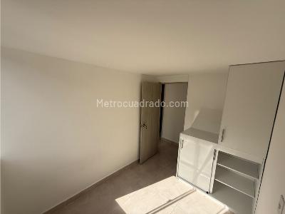 Apartamento de 3 alcobas en venta en El Trapiche, Bello, 54 m² · foto 9 de 11