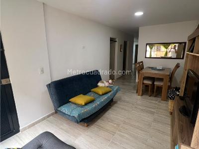 Apartamento de 4 alcobas en venta en Cabañas, Bello, 85 m² · foto 10 de 19