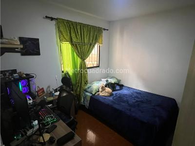Apartamento de 4 alcobas en venta en Cabañas, Bello, 85 m² · foto 12 de 19