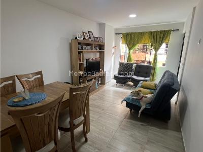 Apartamento de 4 alcobas en venta en Cabañas, Bello, 85 m² · foto 19 de 19