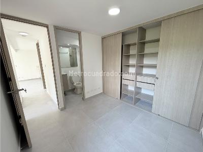 Apartamento de 2 alcobas en venta en Bucaros, Bello, 54 m² · foto 9 de 12