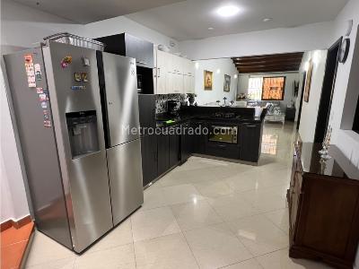 Casa de 3 alcobas en venta en Cabañas, Bello, 112 m² · foto 10 de 20
