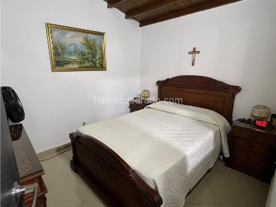 Casa de 3 alcobas en venta en Cabañas, Bello, 112 m² · foto 3 de 20