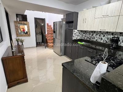 Casa de 3 alcobas en venta en Cabañas, Bello, 112 m² · foto 4 de 20
