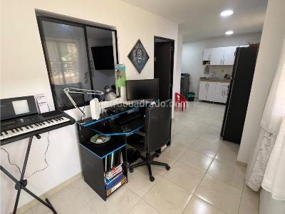 Apartaestudio en venta en Santa Ana, Bello, 43 m² · foto 6 de 9