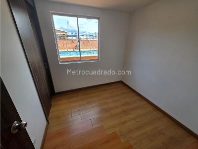 Apartamento de 3 alcobas en venta en Ciudad Niquia, Bello, 104 m² · foto 9 de 11