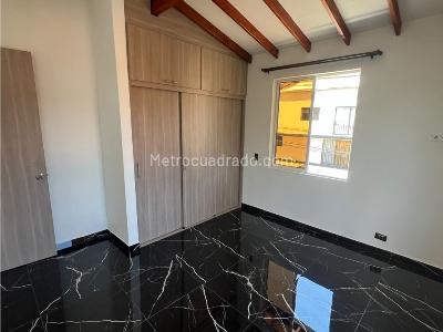 Apartamento de 3 alcobas en venta en Florencia, Medellín, 75 m² · foto 11 de 16