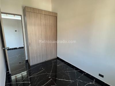 Apartamento de 3 alcobas en venta en Florencia, Medellín, 75 m² · foto 15 de 16