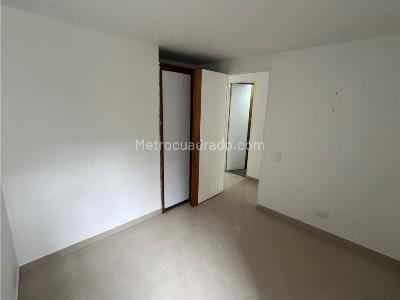 Apartamento de 3 alcobas en venta en Belen Miravalle, Medellín, 120 m² · foto 11 de 20