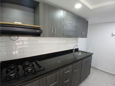 Apartamento de 3 alcobas en venta en Maria Auxiliadora, Sabaneta, 50 m² · foto 2 de 17