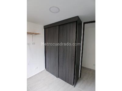 Apartamento de 3 alcobas en venta en Maria Auxiliadora, Sabaneta, 50 m² · foto 5 de 17