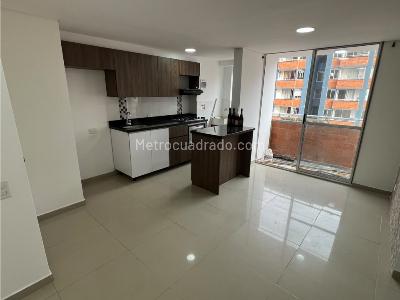 Apartamento de 3 alcobas en venta en Robledo Pajarito, Medellín, 42 m² · foto 11 de 12