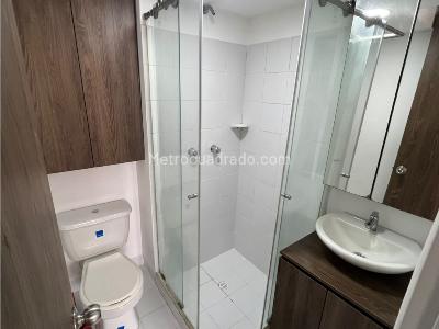 Apartamento de 3 alcobas en venta en Robledo Pajarito, Medellín, 42 m² · foto 4 de 12