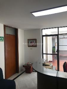 Casa en arriendo en El Lago, Bogotá · foto 3 de 12