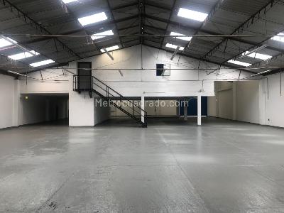 Warehouse for rent in TOBERIN ORQUIDEAS, Bogotá