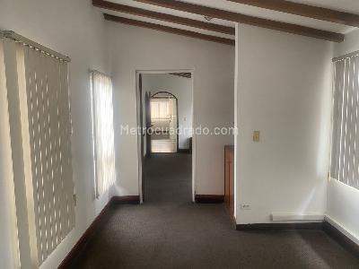 Casa de 5 alcobas en venta en Chapinero Central, Bogotá, 315 m² · foto 9 de 20