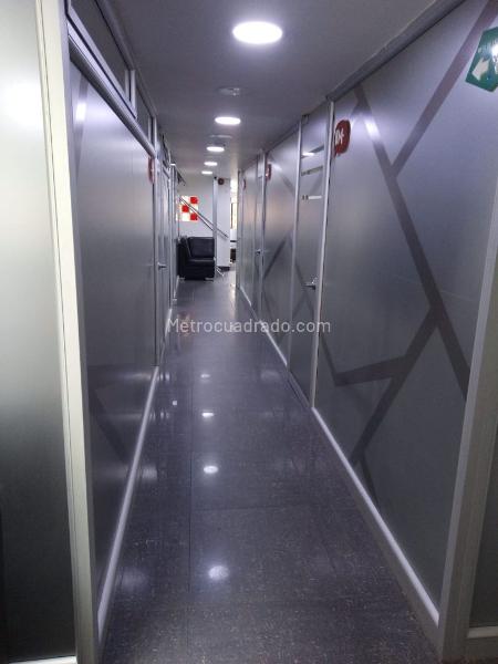 Edificio de Oficinas en Venta, la esperanza modelia, Bogotá D.C. - Mehr
