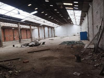 Local comercial, 3000 m²