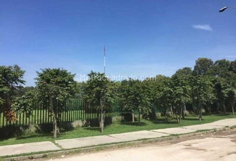 Lote en Arriendo, GUAYMARAL, Bogotá D.C. - Más
