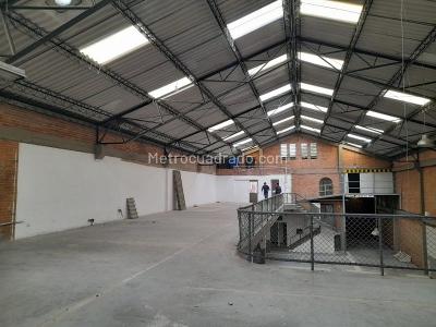 Warehouse for rent in TOBERIN, Bogotá