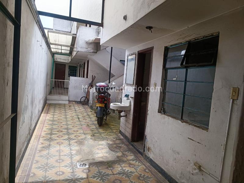 Lote en Venta, LAS FERIAS, Bogotá D.C. - Más