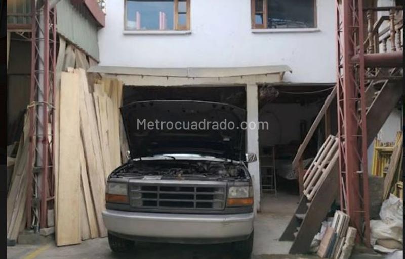 Bodega en Venta, LOS MARTIRES, Bogotá D.C. - Więcej