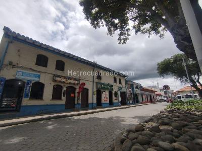 Casa en venta en Centro, Cajicá · foto 2 de 17