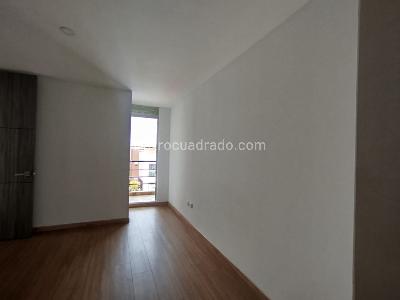 Apartamento de 2 alcobas en venta en Buganvilla, Cajicá, 64 m² · foto 2 de 20