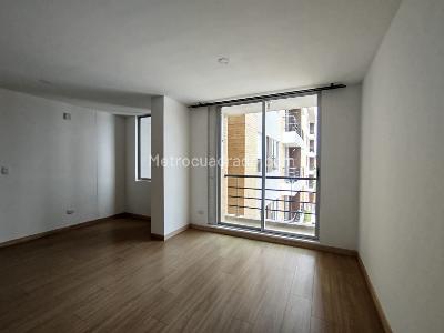 Apartamento de 2 alcobas en venta en Buganvilla, Cajicá, 64 m² · foto 4 de 20