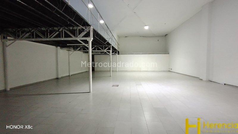 Bodega en Arriendo, Aguacatala, Medellín - Más