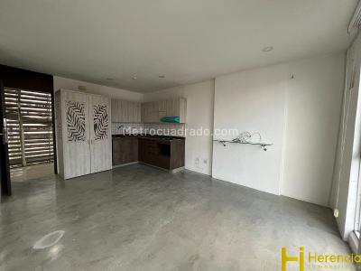 Apartaestudio en arriendo en Laureles, Medellín · foto 2 de 12