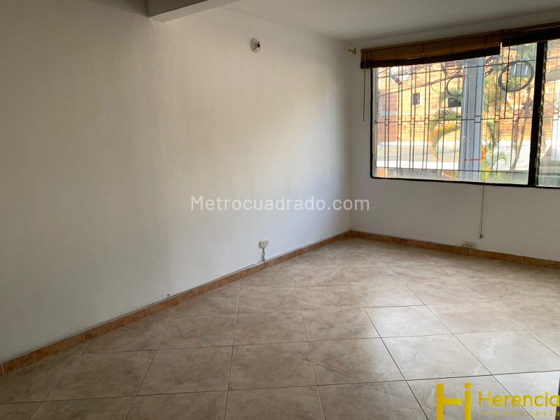 Beautiful 2BR Apartment in Suramericana - 4