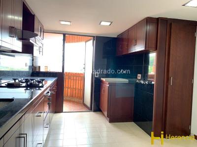 Apartamento de 2 alcobas en arriendo en Carlos E, Medellín, 85 m² · foto 4 de 11