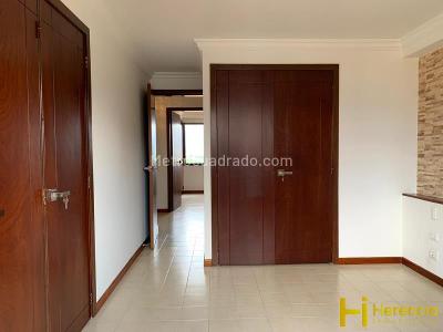 Apartamento de 2 alcobas en arriendo en Carlos E, Medellín, 85 m² · foto 7 de 11