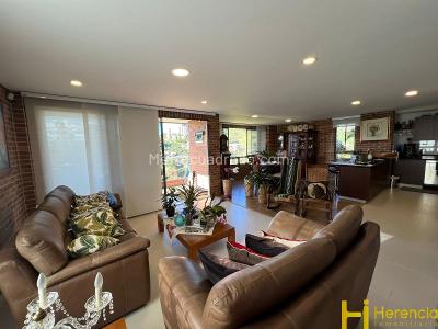 Casa de 5 alcobas en venta en La Doctora, Sabaneta, 1200 m² · foto 12 de 20