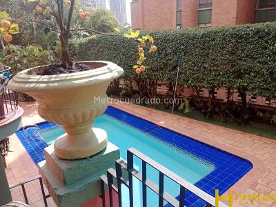 Casa de 4 alcobas en venta en El Poblado, Medellín, 450 m² · foto 4 de 20