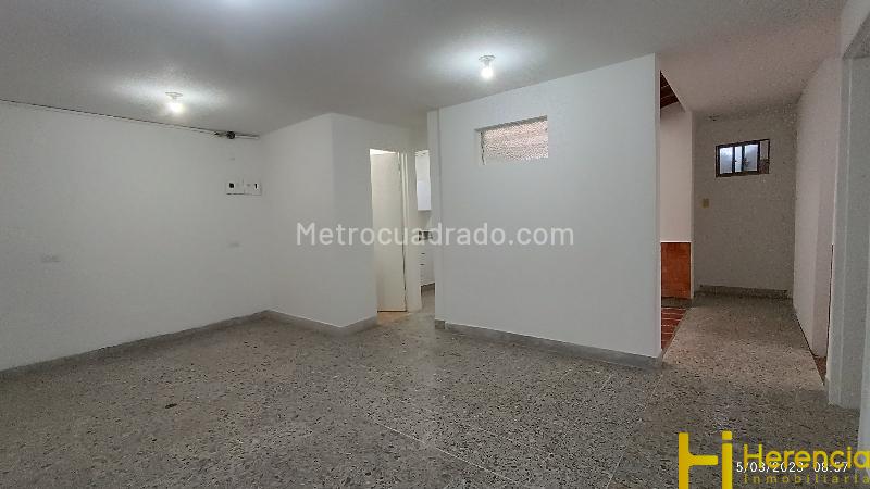 Casa Comercial en Suramericana - 9