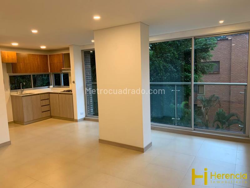 Charming 2BR Apartment near UPB