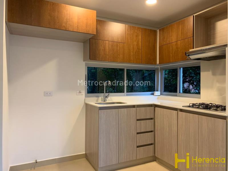 Charming 2BR Apartment near UPB - 2