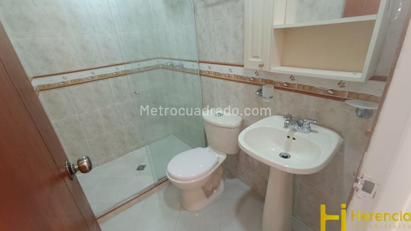 Versatile 4BR House in La Floresta - 4