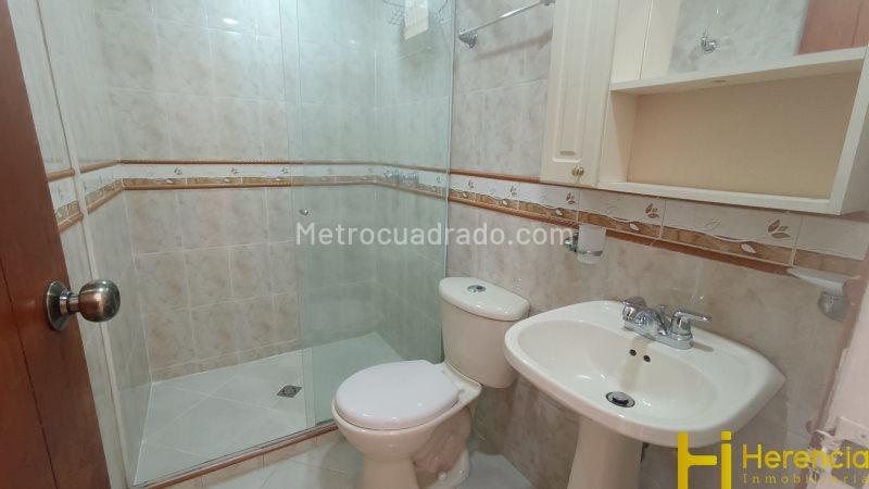 Versatile 4BR House in La Floresta - 5
