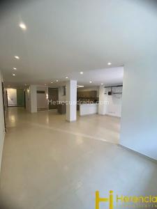 Apartamento de 4 alcobas en venta en Los Colores, Medellín, 130 m² · foto 6 de 20
