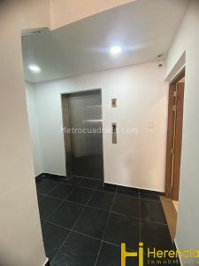 Apartamento de 4 alcobas en venta en Los Colores, Medellín, 130 m² · foto 15 de 20