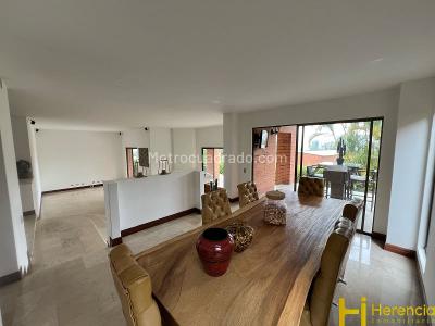 Casa de 4 alcobas en arriendo en Los Balsos Nro 2, Medellín, 378 m² · foto 2 de 20
