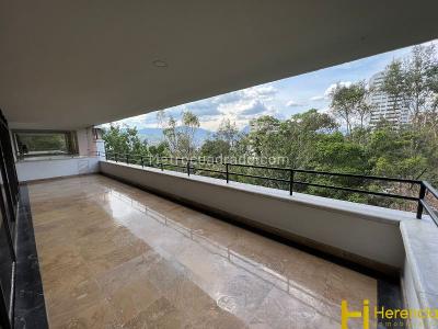 Apartamento en venta en El Poblado, Medellín · foto 2 de 20