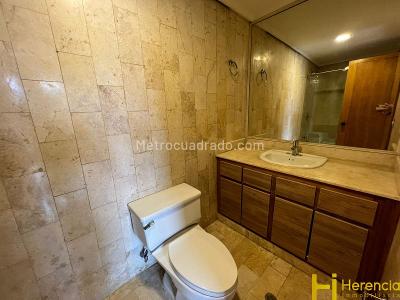Apartamento en venta en El Poblado, Medellín · foto 10 de 20